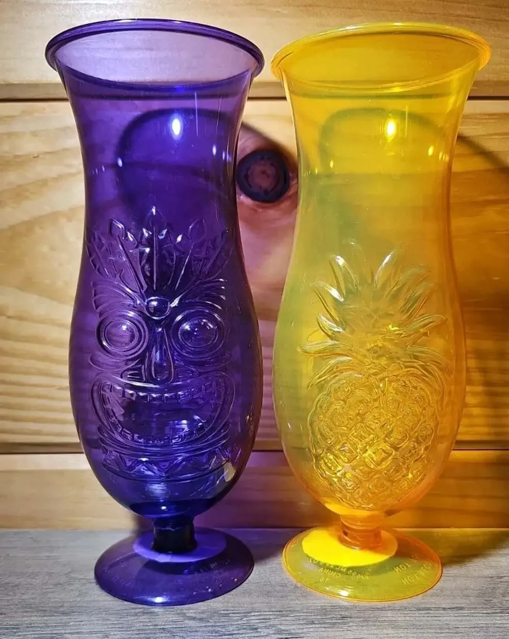 Set Of 2  Plastic Hawaiian Luau Hurricane  Party Yellow Pineapple, Tiki Purple